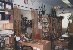 Az 54 m2 -es könyvtár a művelődési ház épületében 2002-ig